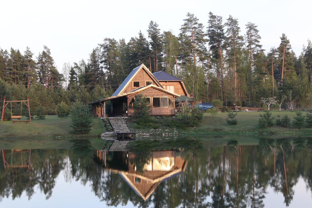 Viesu Maja Forrest Dzimtmisa Exterior foto