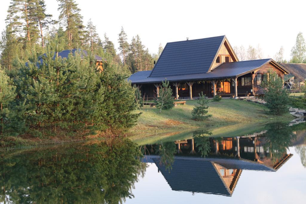 Viesu Maja Forrest Dzimtmisa Exterior foto
