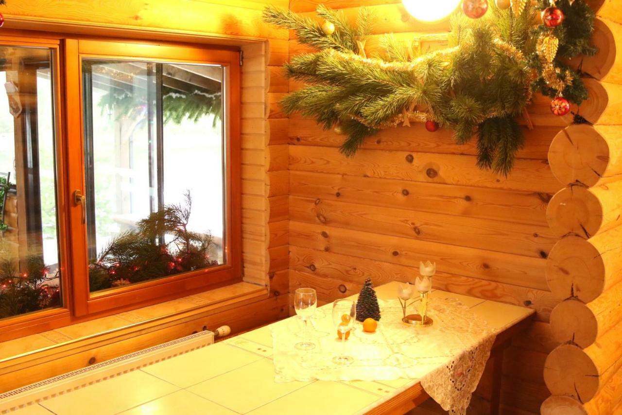Viesu Maja Forrest Dzimtmisa Exterior foto