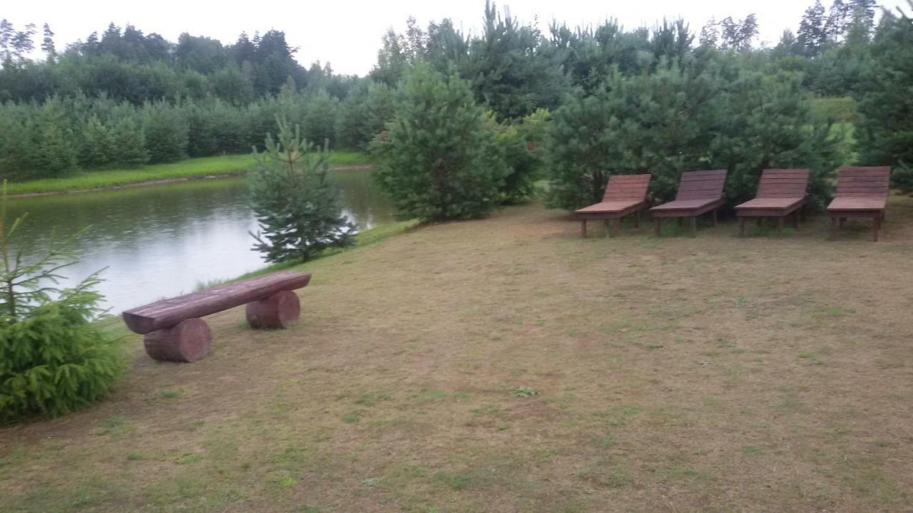 Viesu Maja Forrest Dzimtmisa Exterior foto